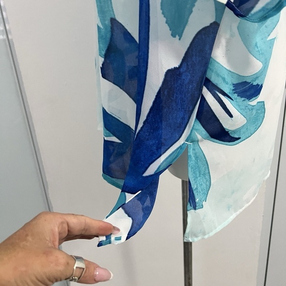 Chico's Blouse Top Blue Lightweight Short Sleeve LARGE NWOT - Picture 5 of 9